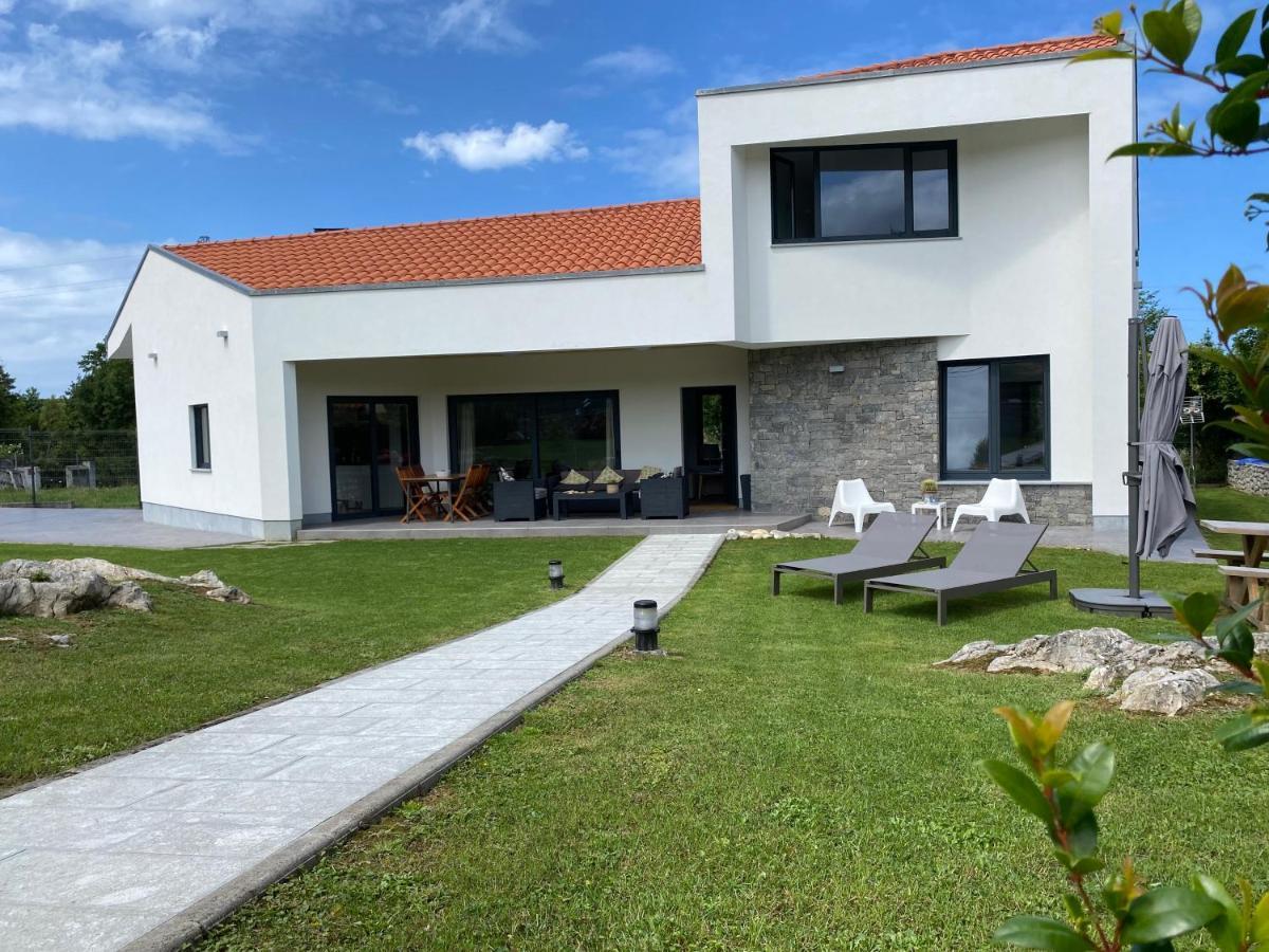 La Llosina Vivienda Vacacional Alquiler Integro Llanes Exterior photo