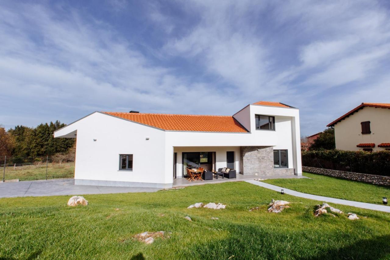 La Llosina Vivienda Vacacional Alquiler Integro Llanes Exterior photo